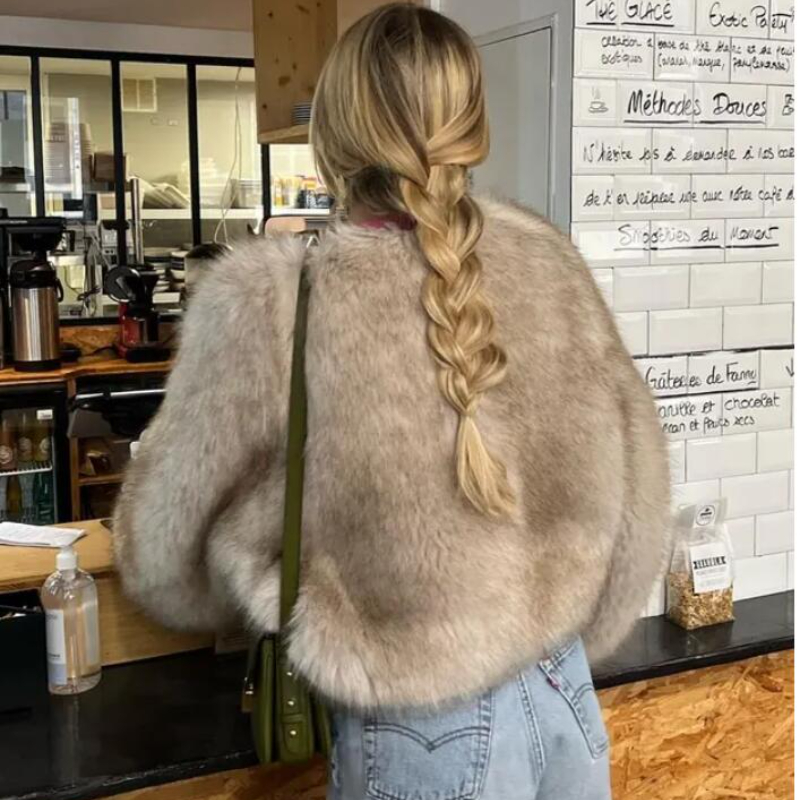 Iconic Street Fashion Week Lux - Street Fashion Week incelemesi ve fiyatı