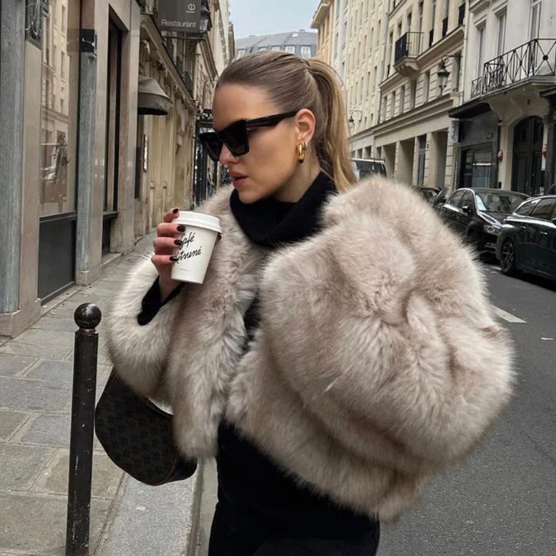 Iconic Street Fashion Week Lux - Street Fashion Week incelemesi ve fiyatı